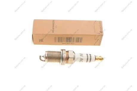 Свеча зажигания VOLKSWAGEN 06H 905 611 VAG 06H905611