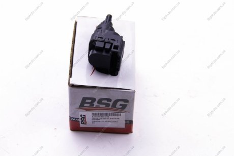 Выключатель стоп-сигнала Caddy 04- (4 конт.) BSG BSG90840038 (фото 1)