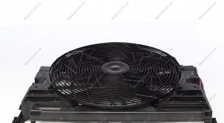 Вентилятор радіатора BMW X5 (E53) 00-06 (з дифузором) NRF 47218