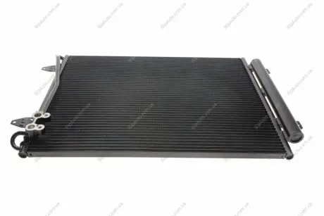 Радіатор кондиціонеру (з осушником) VW Passat 1.4- NRF 35613