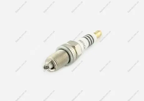 Свеча зажигания Octavia 1.8Т VAG 101000051AA