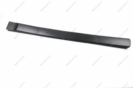 Молдинг пер двери Berlingo/Partner 97-08 Л BSG70-924-002 BSG BSG70924002