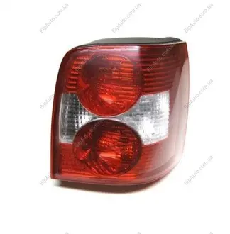Ліхтар задній праворуч TYC без патрона лампи ECE VOLKSWAGEN PASSAT SDN+комбі (B5 (3B GP)) 11.0 Polcar 9549881E (фото 1)