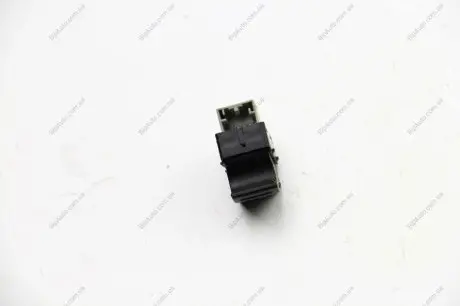 Кнопка стеклоподъемника VW T5 03- Пр. BSG BSG90860088
