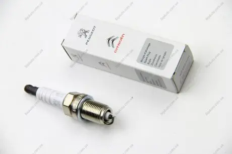 СВІЧКА ЗАПАЛЮВАННЯ БЕНЗИНОВОГ PEUGEOT / CITROEN Peugeot/Citroen 5960J3