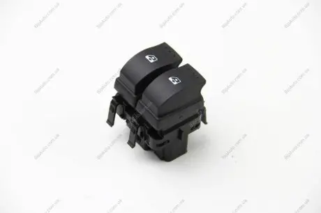 Кнопка стеклоподъемника RENAULT 8200315034