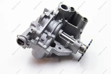 Масляный насос R 2.3DCI RENAULT 150003601R