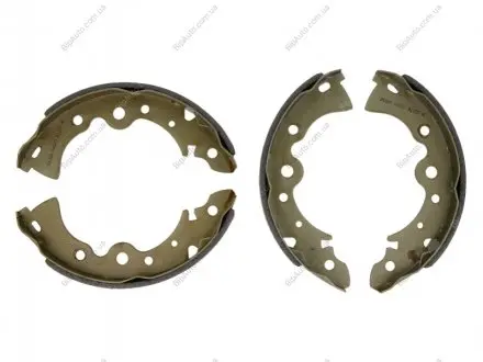 Барабанные тормозные колодки зад. Nissan Prairie, Sunny I 1.3/1.5/1.8 08.82-08.90 LPR 04870