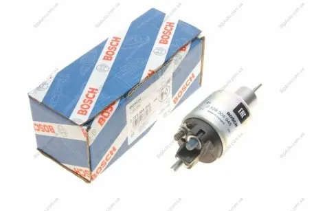 Реле стартера втягуюче BMW 1/3/5/6/7/X3/X5/X6 M47/M57 03-12 2 339 305 045 BOSCH 2339305045