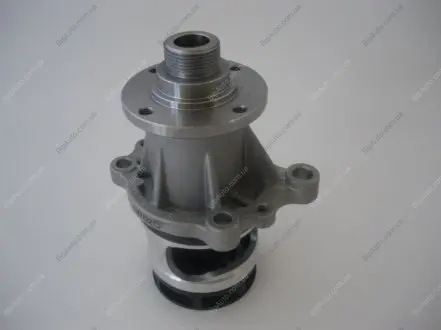 Насос водяний BMW E30/E36/E34/E46 16i-19i 89- GMB GWBM-11A (фото 1)