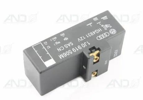 Фото 1 - реле, продольный наклон шкворня вентилятора VAG 1J0919506M Реле, продольный наклон шкворня вентилятора VAG 1J0919506M (фото 1)