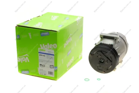 Компрессор кондиционера 7700105765 Renault Valeo 699143