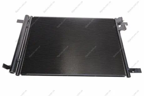 Радіатор кондиціонеру Audi A3/Q2/Skoda Octavia III NRF 35968