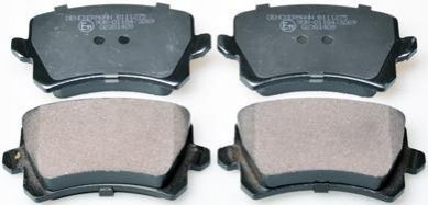 Комплект тормозных колодок, дисковый тормоз Denckermann B111275