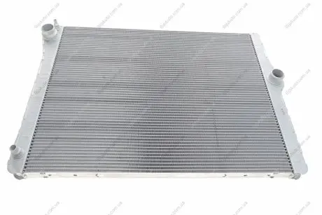 Радиатор основной BMW 5 (F10), 5 (F11), 7 (F01, F02, F03, F04) 3.0 06.08-12.15 NRF 50479