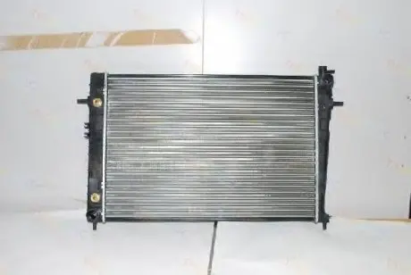 Радиатор, охлаждение двигателя THERMOTEC D70307TT