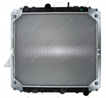 Радиатор системы охлаждения NISSENS 62747 (фото 1)