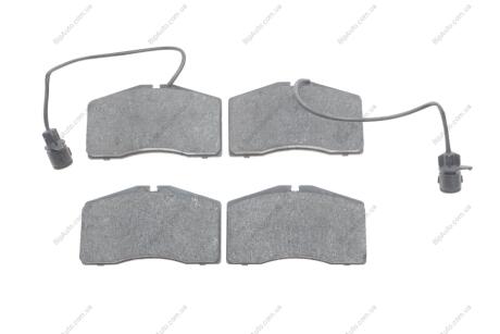 Комплект тормозных колодок, дисковый тормоз BOSCH 0986424664 (фото 1)