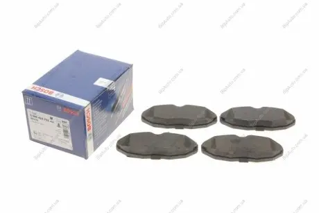 Комплект тормозных колодок, дисковый тормоз BOSCH 0986424702