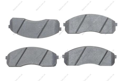 Комплект тормозных колодок, дисковый тормоз BOSCH 0986424714
