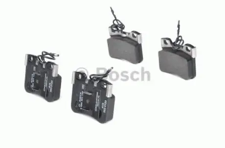 Комплект тормозных колодок, дисковый тормоз BOSCH 0986461130