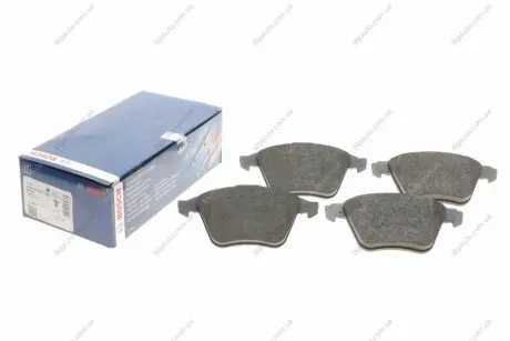 Комплект тормозных колодок, дисковый тормоз BOSCH 0986494077