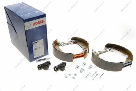 Колодки гальмівні (задні) Citroen Jumpy/Fiat Scudo/Peugeot Expert 94-06 (барабанні) Ремкоплект 0 204 114 112 BOSCH 0204114112