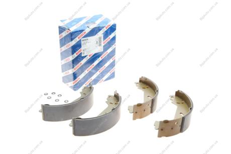 Комплект тормозных колодок BOSCH 0986487835