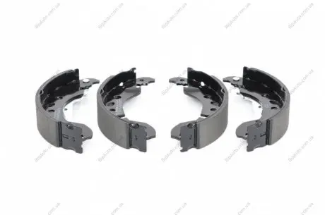 Комплект тормозных колодок BOSCH 0986487921
