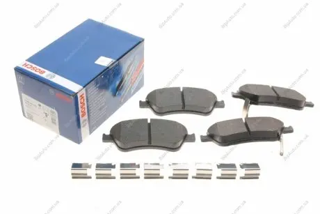 Комплект тормозных колодок, дисковый тормоз BOSCH 0986494638