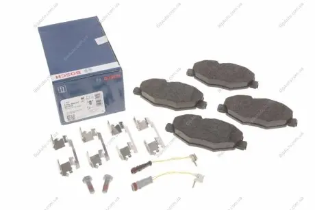 Комплект тормозных колодок, дисковый тормоз BOSCH 0986494647