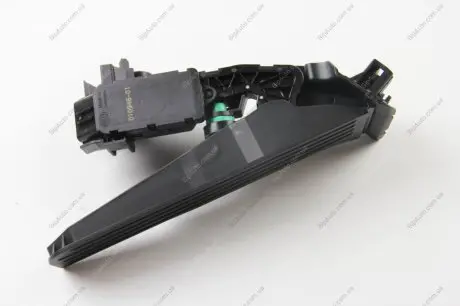 Педаль газу A3/OCTAVIA/SUPERB/PASSAT 1.2-3.6 03-17 6PV010946-011 HELLA 6PV010946011
