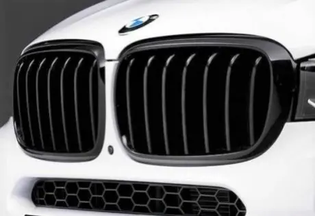 РЕШТКА РАДІАТОРА ПРАВА ЧОРНИЙ ХРОМ BMW 51712334710