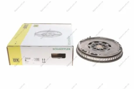 Демпфер зчеплення Volvo C30/C70/S40/S60/S80/V40/V50/V70 95-12 415 0134 11 LuK 415013411