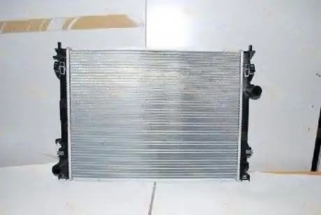 Радиатор, охлаждение двигателя THERMOTEC D7Y005TT