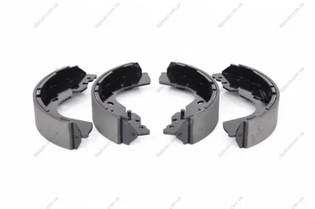 Комплект тормозных колодок BOSCH 0986487922
