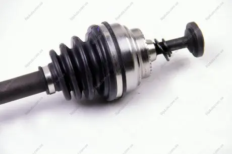 Піввісь BMW N47D20 E60/E61/E81/X1/ 2.0 05-11 BGA DS0903L