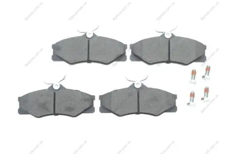 Комплект тормозных колодок, дисковый тормоз BOSCH 0 986 469 790