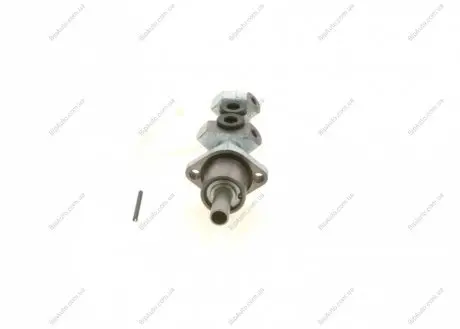 Главный тормозной цилиндр BOSCH F 026 003 518