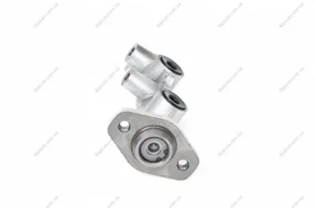 Главный тормозной цилиндр BOSCH F 026 003 136