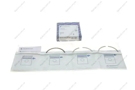 Комплект колец на поршень KOLBENSCHMIDT 800113810000