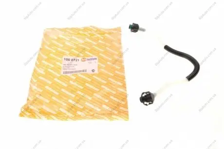 Трубка паливна AUTOTECHTEILE 100 0721