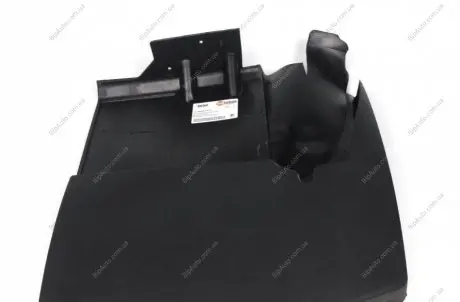 Брызговик задний правый спарка AUTOTECHTEILE 100 8850