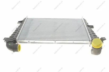 Автозапчастина NRF 30937