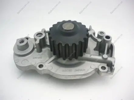 Водяний насос HONDA ACCORD V 2.3 I SR 93-97, PRELUDE IV 2.3 I 16V 91-97 ROVER 600 623 SI 93-99 GMB GWHO34A