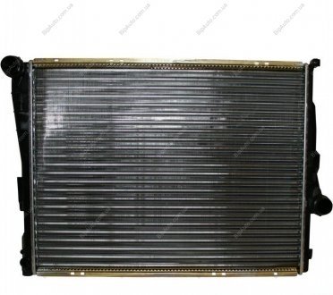Радиатор, охлаждение двигателя JP GROUP 1414200700 (фото 1)