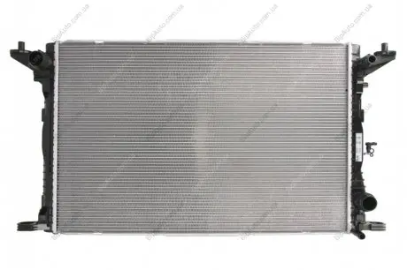 Радиатор NIS NISSENS 606578