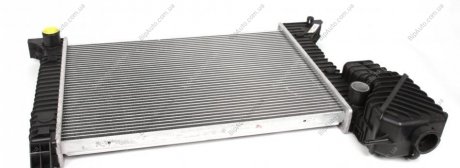 Радиатор охлаждения без АС М601 МКП Mercedes Benz Sprinter AUTOTECHTEILE 100 5018 (фото 1)