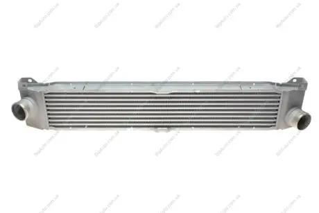 Интеркулер Valeo 818569