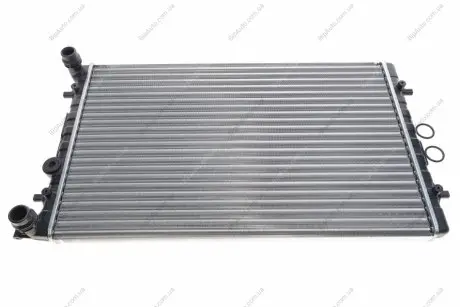 Радиатор 650 mm AUDI/SKODA/VW/SEAT A3,TT,Leon,Toledo,Bora,Golf,Octavia 1,4-1,9TDI-2,3 96- MAHLE / KNECHT CR368001S (фото 1)